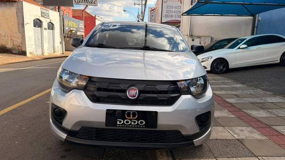 FIAT MOBI 1.0 EVO FLEX LIKE. MANUAL FIAT MOBI 1.0 EVO FLEX LIKE. MANUAL